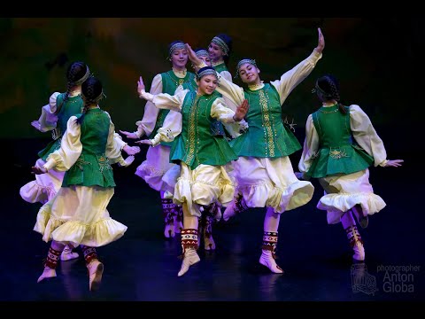 Видео: X конкурс "Весна священная", «ЯКУТСКИЙ ТАНЕЦ «ЛЕТО», Folk music. "YAKUT DANCE" SUMMER "