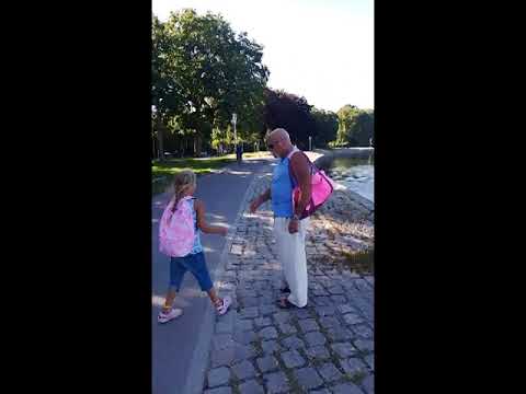 Видео: Перший день у Штральзюнді