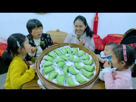 Видео: Вкусно по весне, сделать зеленые вареники с полынью