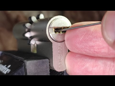 Видео: Вскрытие цилиндра MCM 6pin.#аварийноевскрытиезамков 