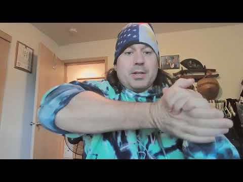 Видео: Остерегайтесь укусов при использовании удушающих приемов в целях самообороны