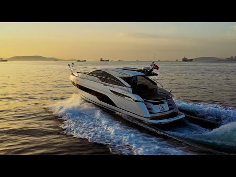 Видео: Обзор яхты Fairline targa 43 в Стамбуле for sale #fairlinetarga43review #яхта #fairline