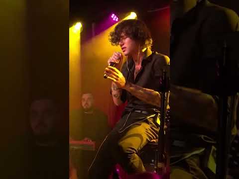 Видео: @xolidayboy - Шапито/акустика 17.09.23 Москва