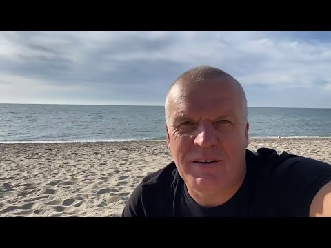 Видео: Я в ШОКЕ - и снова Золото! Самая частая находка на пляже! Пляжный поиск с металлоискателем у моря!