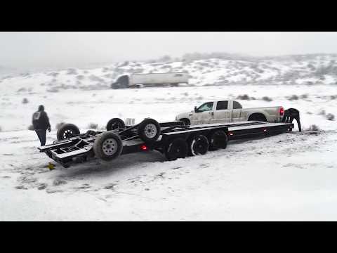 Видео: ЛЁД на ТРАССЕ - секунда до КАТАСТРОФЫ.