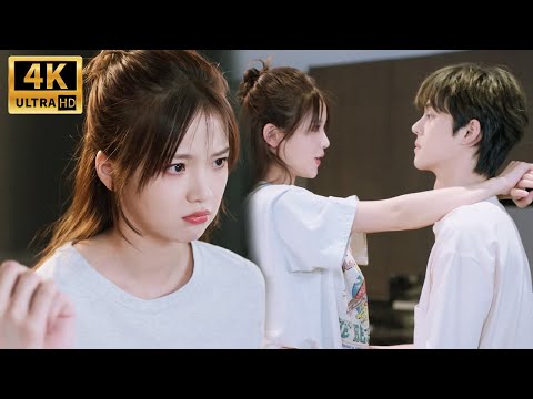 Видео: Девочка дулась одна, но гендиректор сразу взял её гулять!