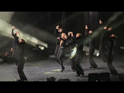 Видео: ПОЛИНА ГАГАРИНА "ТАНЕЦ ПЕРЕД ЗЕРКАЛОМ" BIG LOVE SHOW 2025, СКА АРЕНА (7.02.25, СП-б)