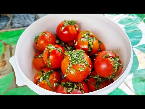 Видео: ОСТОРОЖНО! Вызывает привыкание!  ВКУСНЕЙШИЕ малосольные помидоры 🍅 БЫСТРЫЙ и ПРОСТОЙ рецепт!