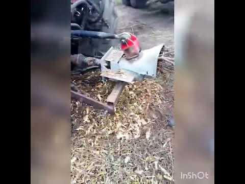 Видео: Щепорез установлен к трактору ЮМЗ.