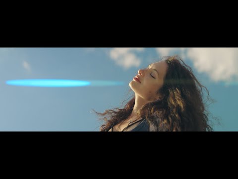 Видео: Обзор полнокадрового анаморфотного объектива Sirui 75 мм