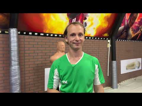 Видео: Почему лучше делать перекат, а не кувырок на твердой поверхности?