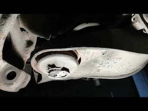 Видео: Задняя шаровая опора. Ниссан Патфайндер