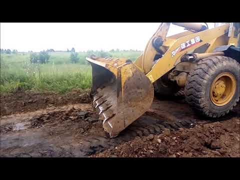 Видео: КАК РАБОТАТЬ КРОМКОЙ КОВША//СДИРАЕМ СЛОЙ  ТВЕРДОГО ГРУНТА