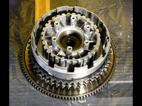 Видео: Шум Harley-Davidson из основного дела 3 из 4 (изменение размера)