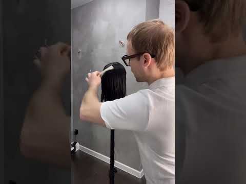 Видео: Комбинированная стрижка.