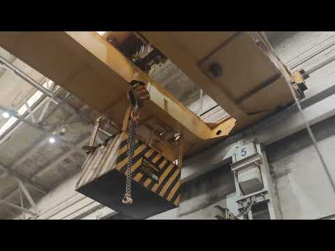 Видео: Мост крана движется с перекосом.Выявляем причины.