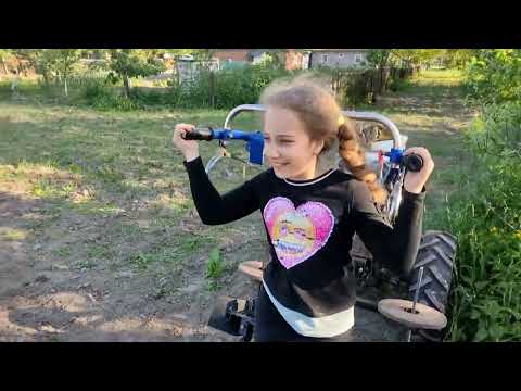 Видео: Мотоблок: як звичайними підгортачами добитись рівних рядків?