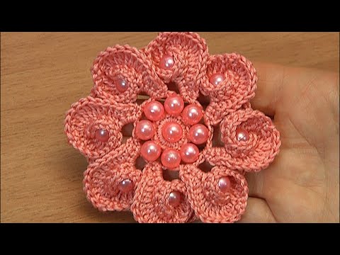 Видео: СУПЕР КРАСИВЫЙ ЦВЕТОК крючком/Вяжется БЫСТРО, смотрится ВЕЛИКОЛЕПНО/Авторская разработка с ЗАВИТКАМИ