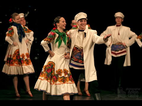 Видео: «ПАВЛОВОПОСАДСКИЕ ГУЛЯНИЯ», Ансамбль "Школьные годы". "PAVLOVOPOSAD CELEBRATIONS", "School Years".