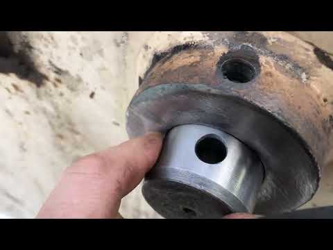 Видео: ЭКСКОВАТОР ПОГРУЗЧИК ТЕРЕКС 820 ВОССТАНОВЛЕННОЕ ОТВЕРСТИЕ ПОД ПАЛЕЦ В СТРЕЛЕ