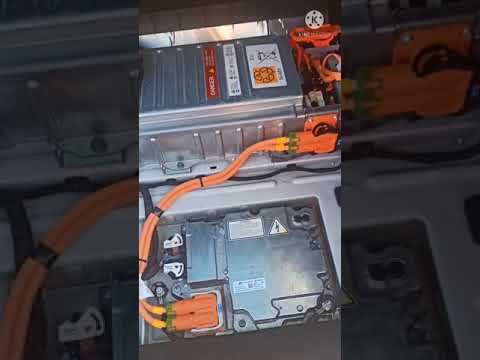 Видео: Citroen DS5 hubris 2013. Не работала система зарядки и не работала функция гибрид.