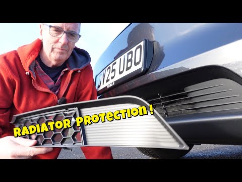 Видео: Защита радиатора Juniper для Tesla Model Y, простая установка!