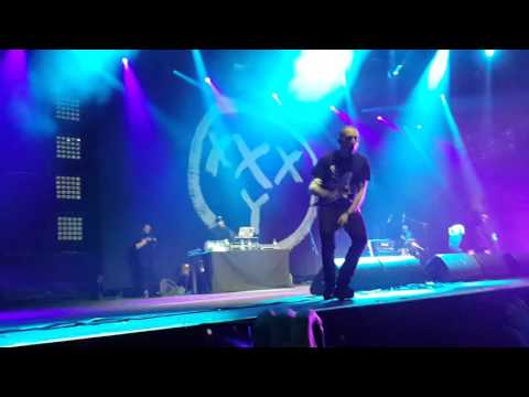 Видео: Oxxxymiron - Кем ты стал | Stadium live
