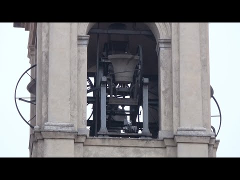 Видео: Италия [4K] Торжественный звон пяти колоколов в Казорате Семпионе на Богоявление