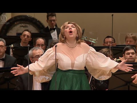Видео: Ekaterina Semenchuk - Песня и частушки Варвары - По лесам кудрявым - Щедрин