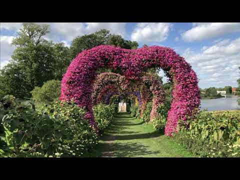 Видео: Литва, Пакруойская усадьба. Lietuva, Flower festival.