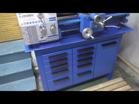 Видео: Изготовление самой крутой тумбы для токарного станка и встроенного в неё комода.