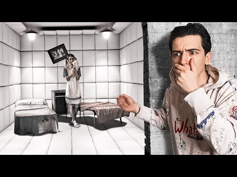 Видео: Психушка- буйная ПАЦИЕНТКА НАРИСОВАЛА КОГО ОНА ВИДИТ
