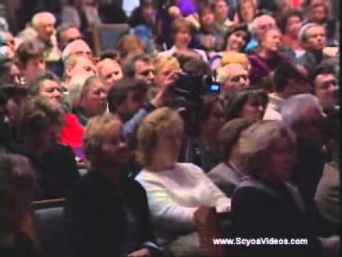 Видео: Маятник часов - Ирина Кашубская и Роман Джулай