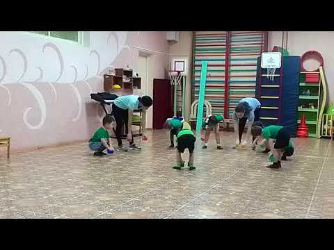 Видео: Физкультурное занятие во 2 младшей группе "В гостях у зайки"
