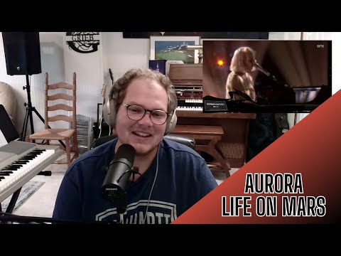 Видео: Реакция преподавателя вокала на AURORA — Жизнь на Марсе (РЕАКЦИЯ)