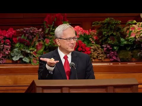 Видео: «Никто не сидит один» Старейшина Геррит В. Гонг