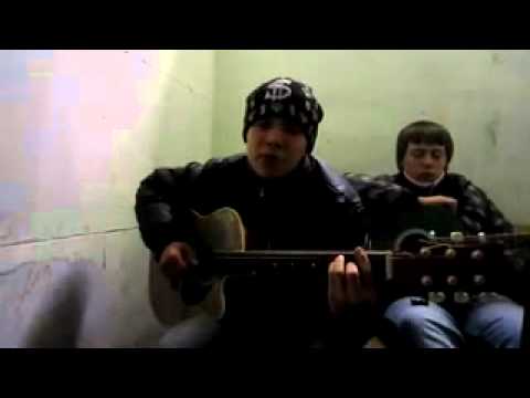 Видео: парень очень классно поет.mp4