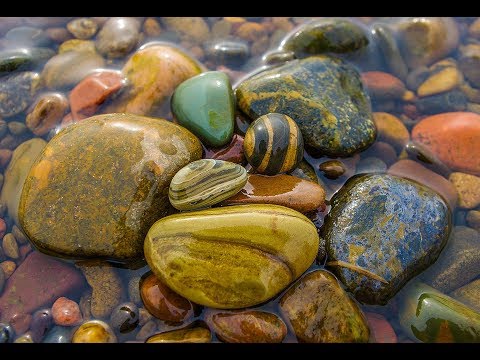 Видео: 3 коллекции камней- магматические, метаморфические и осадочные горные породы
