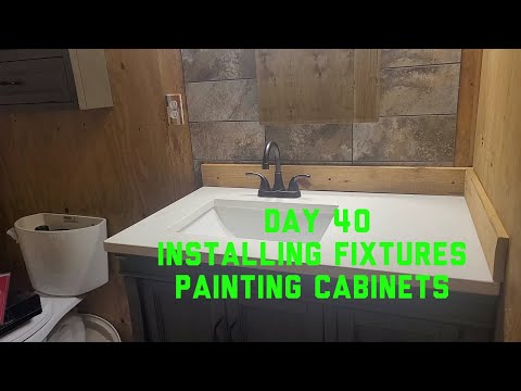 Видео: День 40: установка фурнитуры и покраска шкафов