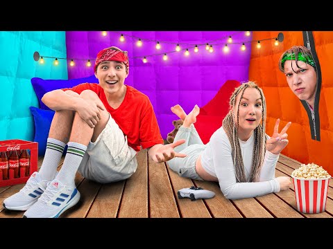 Видео: 24 Часа В Домике Из Покрывал !