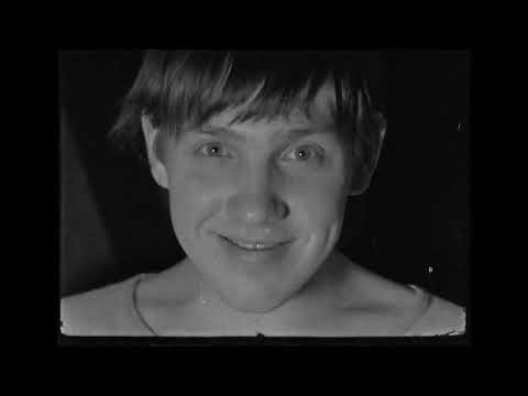 Видео: БОРИС И ГЛЕБ (1988), реж.: братья Алейниковы, в ролях: Борис Юхананов и Глеб Алейников; 14 мин.