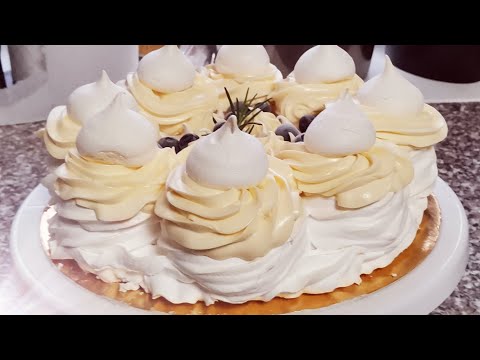 Видео: 🎀Популярный десерт ТОРТ ПАВЛОВА с черничным конфитюром крем ШАРЛОТ💯