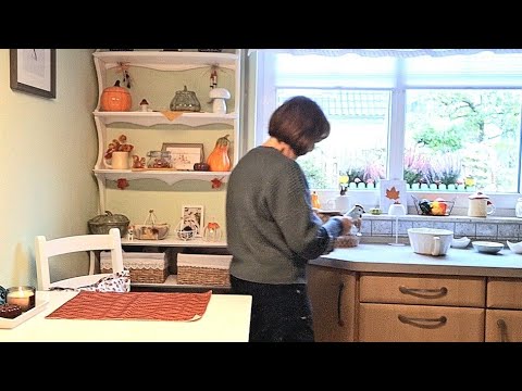 Видео: 🍂🍂🧵 Неспешная деревенская жизнь. Икеа шопинг. Шитье салфеток.Безглютеновая выпечка