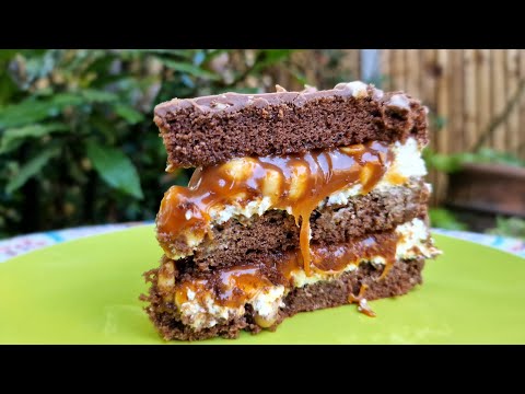 Видео: Snickers Cake that Melts in Your Mouth! Simple and Delicious! / Торта Сникърс, Топи се в устата!