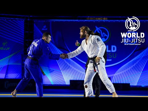 Видео: Адам Вардзински против Лео Феррейры / Чемпионат мира 2025