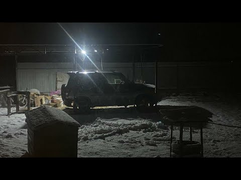 Видео: Установка рейлингов PAJERO IO (PININ) с помощью резьбовых заклепок.