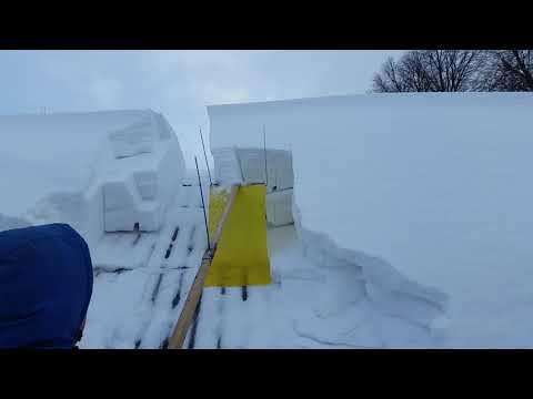 Видео: 😲Очистка крыши от снега🔥.Хороший способ! часть 4