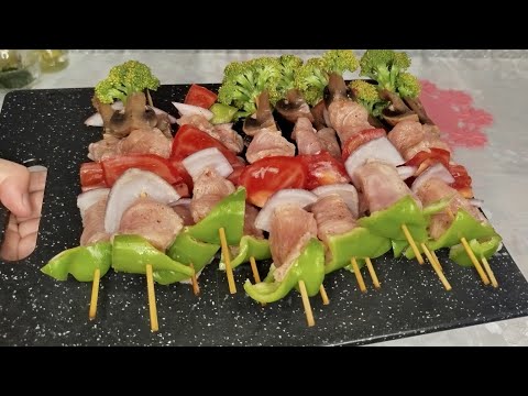 Видео: СОЧНЫЕ КУРИНЫЕ ОТБИВНЫЕ В ДУХОВКЕ ПОД ОВОЩНОЙ ШУБКОЙ!!!!!