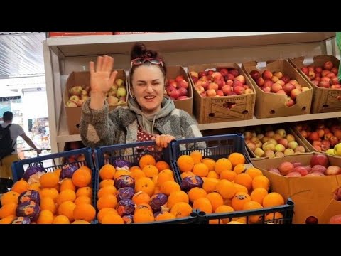 Видео: ИЗМАИЛ. РЫНОК.‼️Делать нечего, ходит тут! 😉Покупки с позитивом. ДЕВОЧКА НЕ ВЫЖИЛА...