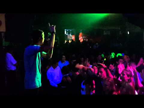 Видео: Mainstream One - Нарисуй Любовь @ Live at Bar Club "ПоDZемка" (Екатеринбург, 04-10-2013)